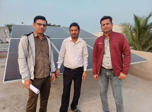 पीएम सूर्यघर योजना से मुफ्त बिजली की राह हुई आसान, बिजली बिल में दिख रहा असर पीएम सूर्यघर योजना से मुफ्त बिजली की राह हुई आसान, बिजली बिल में दिख रहा असर