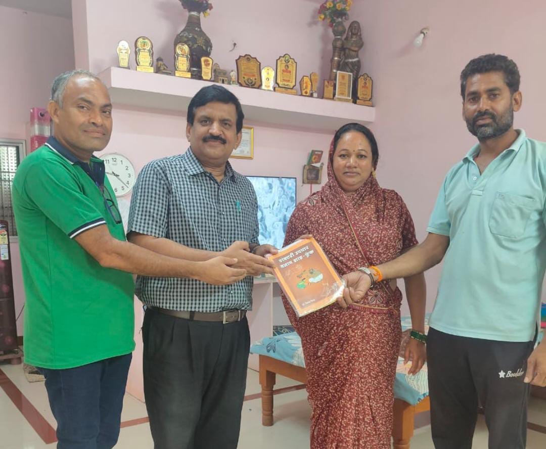 कोई नारी डायन/टोनही नहीं : डॉ. दिनेश मिश्र कोई नारी डायन/टोनही नहीं : डॉ. दिनेश मिश्र