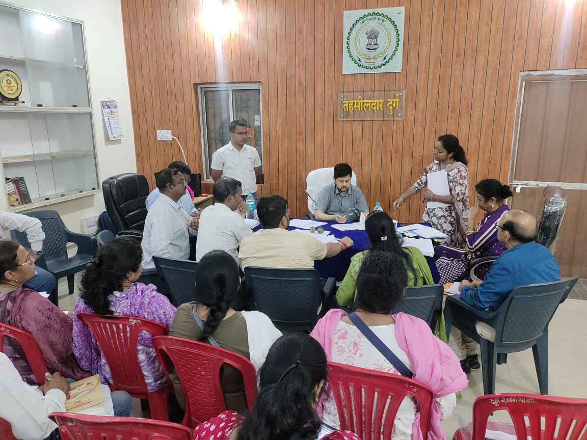 भुइयां रिकॉर्ड शुद्ध रखने विशेष अभियान चलाने कलेक्टर ने दिए निर्देश भुइयां रिकॉर्ड शुद्ध रखने विशेष अभियान चलाने कलेक्टर ने दिए निर्देश