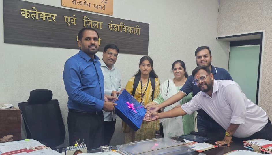 शिक्षा की राह अब होगी और आसान, ऐश्वर्या को मिला डिजिटल सहयोग शिक्षा की राह अब होगी और आसान, ऐश्वर्या को मिला डिजिटल सहयोग