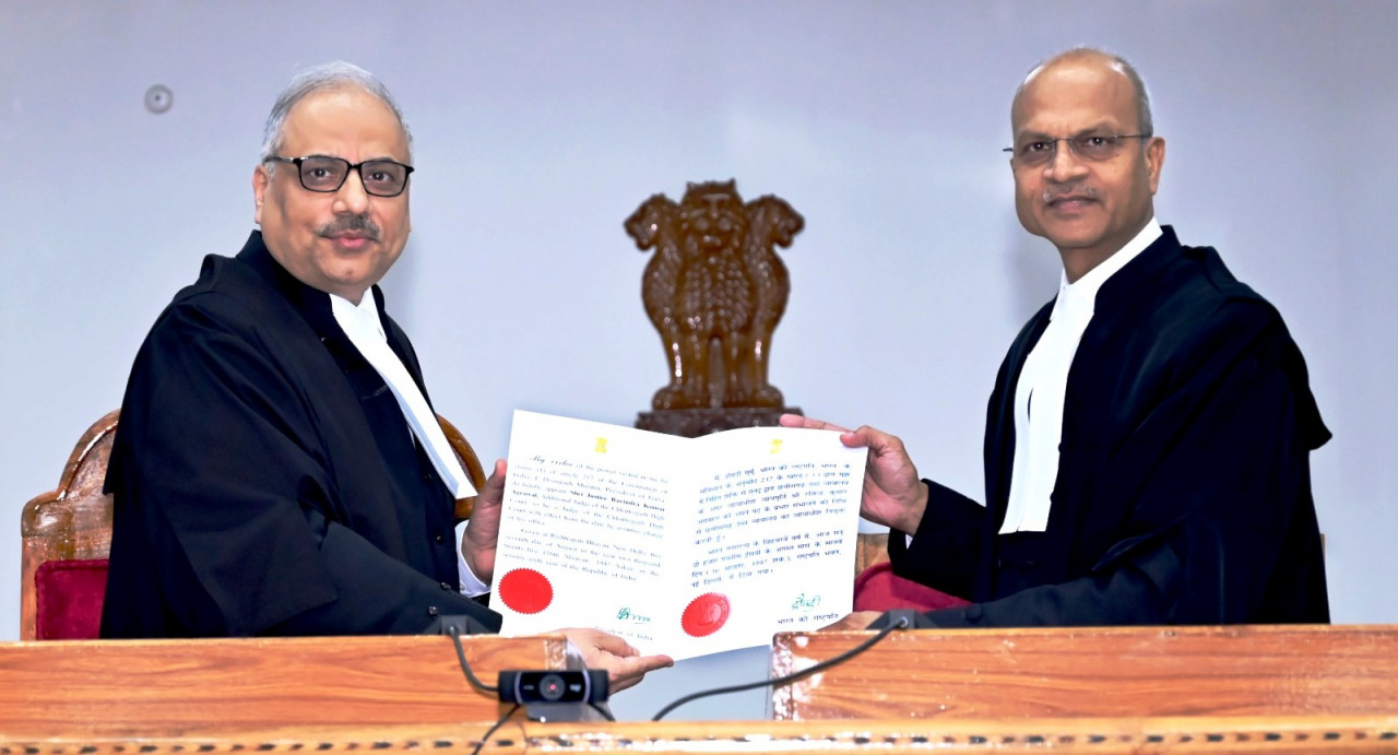 न्यायमूर्ति रविन्द्र कुमार अग्रवाल होंगे छत्तीसगढ़ उच्च न्यायालय के स्थायी न्यायाधीश न्यायमूर्ति रविन्द्र कुमार अग्रवाल होंगे छत्तीसगढ़ उच्च न्यायालय के स्थायी न्यायाधीश