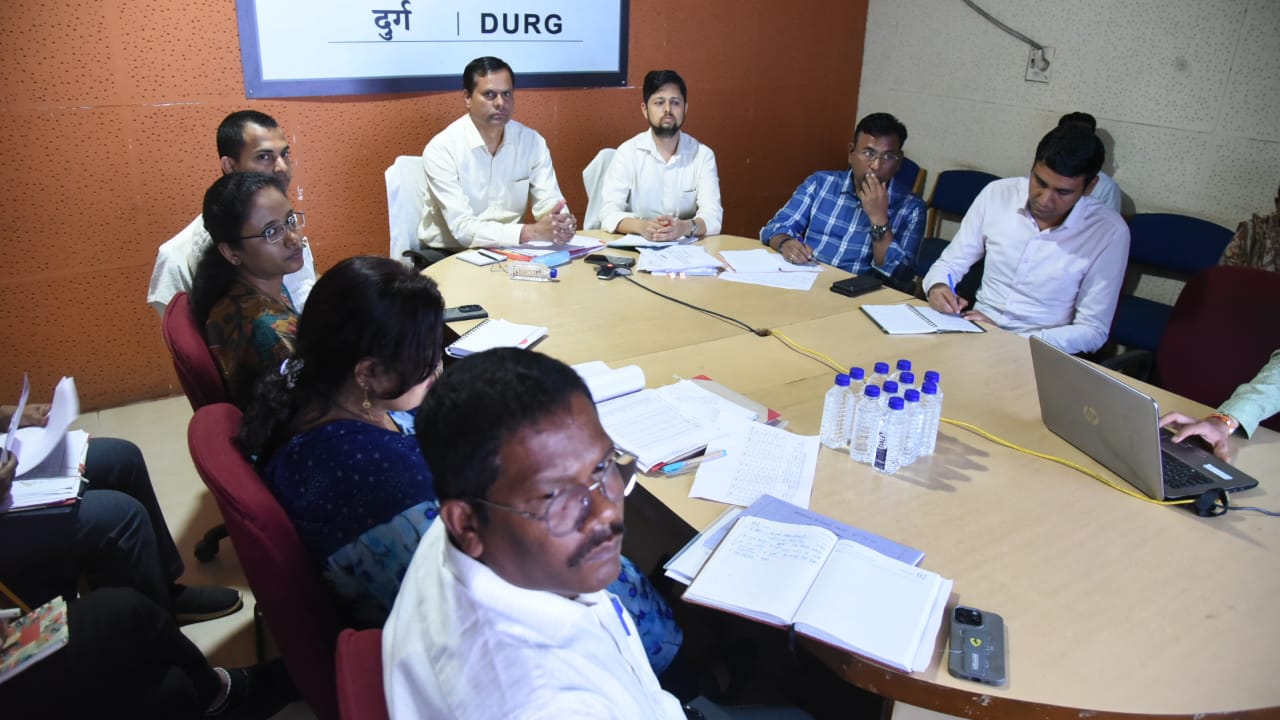 मुख्यमंत्री ने की वीडियो कॉन्फ्रेंसिंग के माध्यम से समीक्षा मुख्यमंत्री ने की वीडियो कॉन्फ्रेंसिंग के माध्यम से समीक्षा