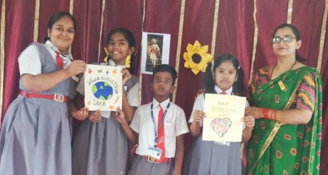 बच्चों ने जंक फूड से किया तौबा, कहा- खाएंगे मां के हाथों से बना खाना बच्चों ने जंक फूड से किया तौबा, कहा- खाएंगे मां के हाथों से बना खाना