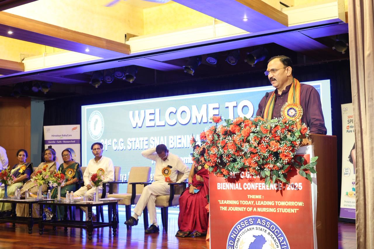 अपने जान की परवाह किए बिना काम करती हैं नर्सेस: स्वास्थ्य मंत्री जायसवाल अपने जान की परवाह किए बिना काम करती हैं नर्सेस: स्वास्थ्य मंत्री जायसवाल