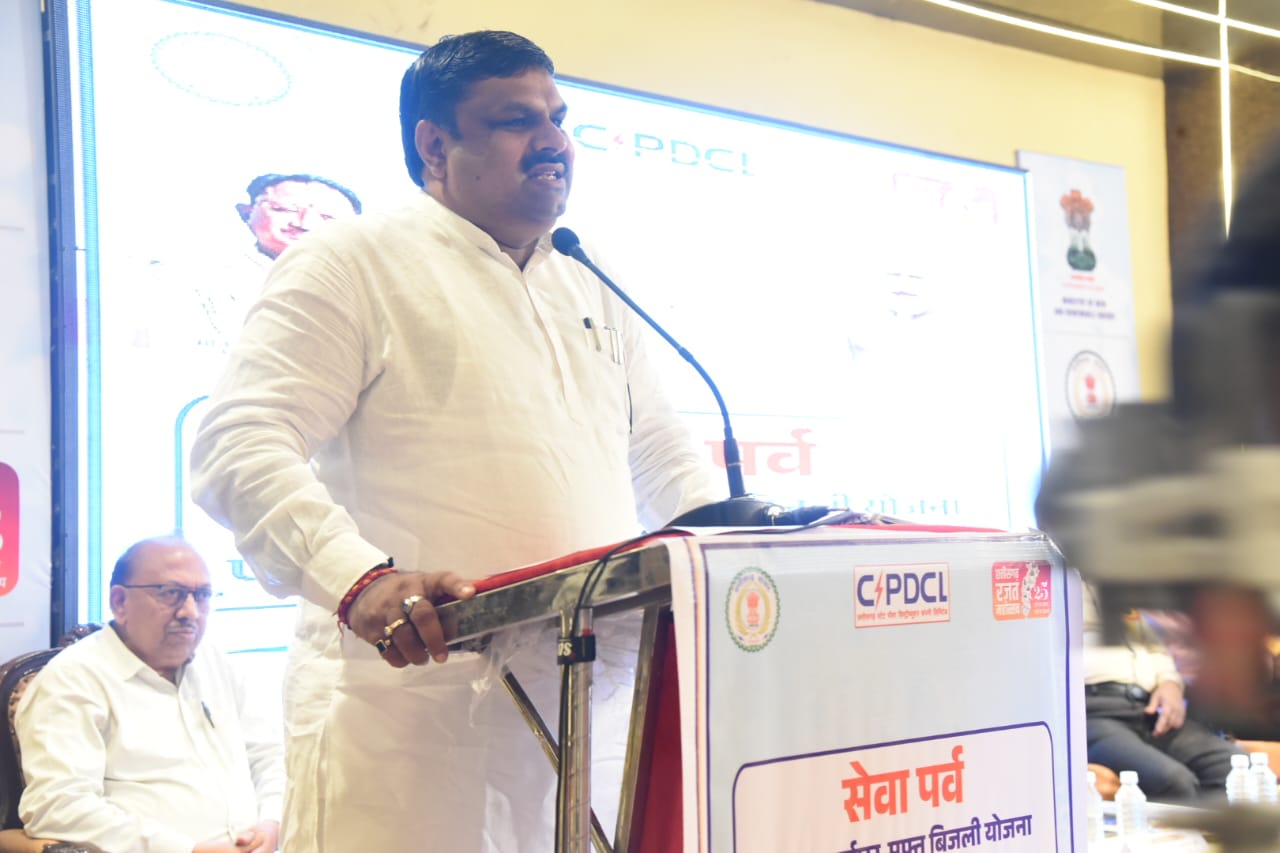 सौर ऊर्जा से खेती कर किसान और उपभोक्ता बन सकते हैं ऊर्जा उत्पादक- स्कूल शिक्षा मंत्री श्री यादव सौर ऊर्जा से खेती कर किसान और उपभोक्ता बन सकते हैं ऊर्जा उत्पादक- स्कूल शिक्षा मंत्री श्री यादव