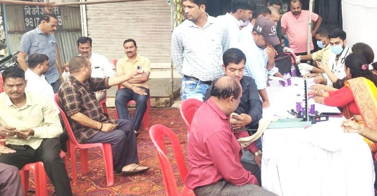 सेवा पखवाड़ा अंतर्गत शिविर में बस व ऑटो चालकों का हुआ स्वास्थ्य परीक्षण सेवा पखवाड़ा अंतर्गत शिविर में बस व ऑटो चालकों का हुआ स्वास्थ्य परीक्षण
