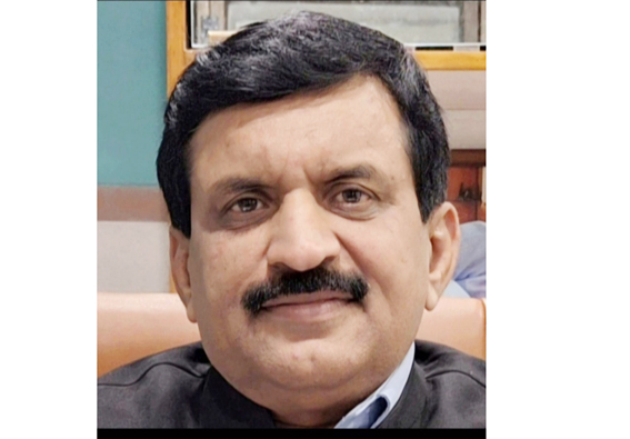 पटाखों को सावधानी से चलावें - डॉ. दिनेश मिश्र पटाखों को सावधानी से चलावें - डॉ. दिनेश मिश्र