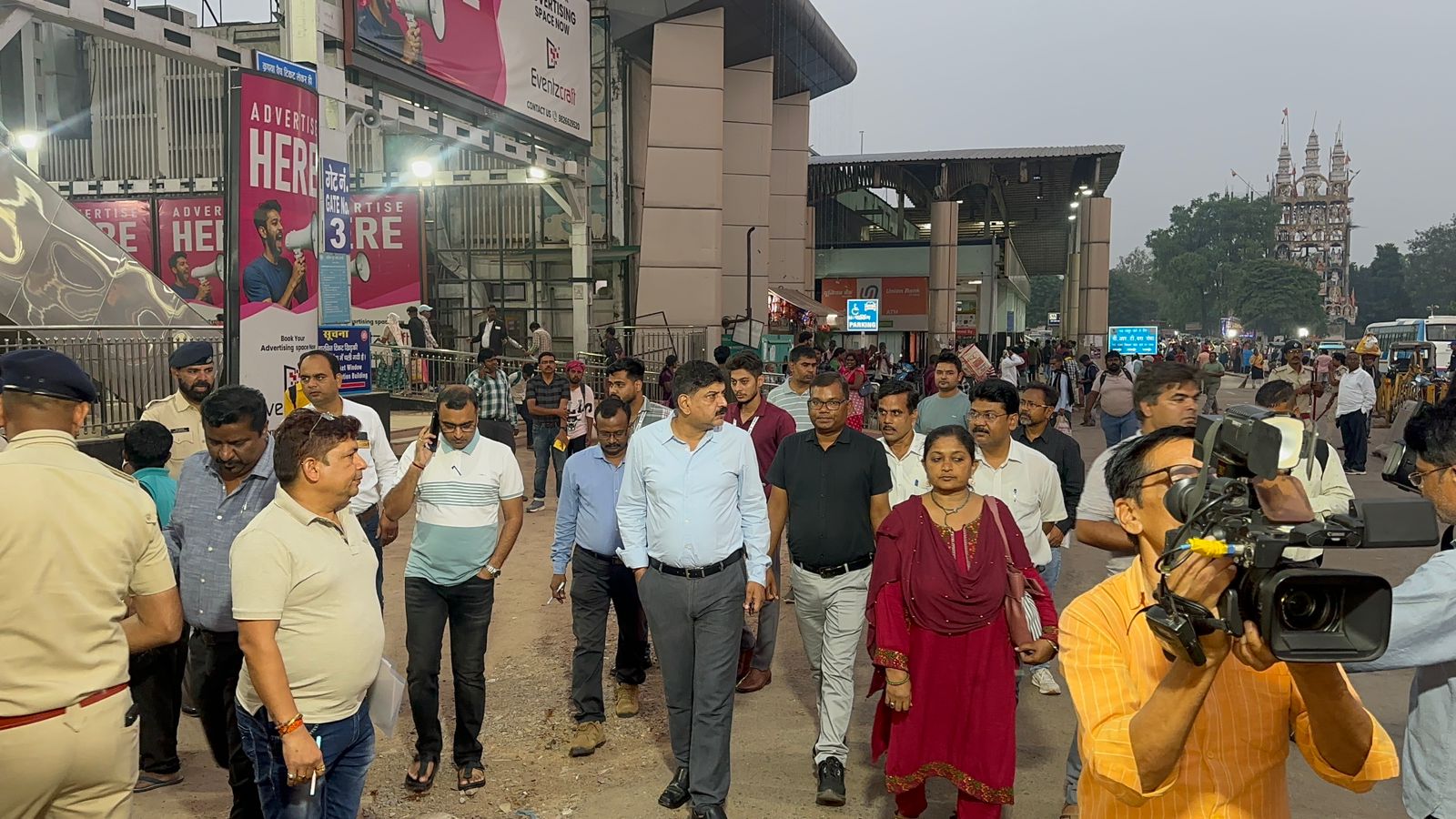 रायपुर रेल मंडल में दीपावली, छठ पूजा त्योहारों के अवसर पर स्टेशनों में यात्रियों की सुविधा के लिए विशेष तैयारी रायपुर रेल मंडल में दीपावली, छठ पूजा त्योहारों के अवसर पर स्टेशनों में यात्रियों की सुविधा के लिए विशेष तैयारी