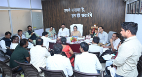 रामकी कंपनी में 6 वार्डो को देखने वाला मात्र एक सुपरवाईजर.. रामकी कंपनी में 6 वार्डो को देखने वाला मात्र एक सुपरवाईजर..