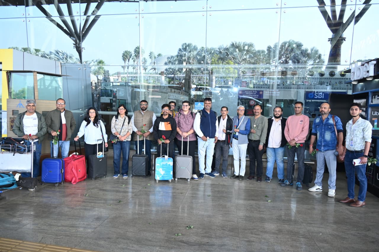 राष्ट्रीय मीडिया प्रतिनिधिमंडल आज रायपुर पहुँचा; बुधवार को मुख्यमंत्री विष्णु देव साय से करेगा मुलाकात राष्ट्रीय मीडिया प्रतिनिधिमंडल आज रायपुर पहुँचा; बुधवार को मुख्यमंत्री विष्णु देव साय से करेगा मुलाकात