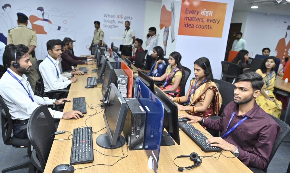 छत्तीसगढ़ में सेमीकंडक्टर उद्योग की स्थापना से प्रदेश के विकास में जुड़ा नया आयाम छत्तीसगढ़ में सेमीकंडक्टर उद्योग की स्थापना से प्रदेश के विकास में जुड़ा नया आयाम