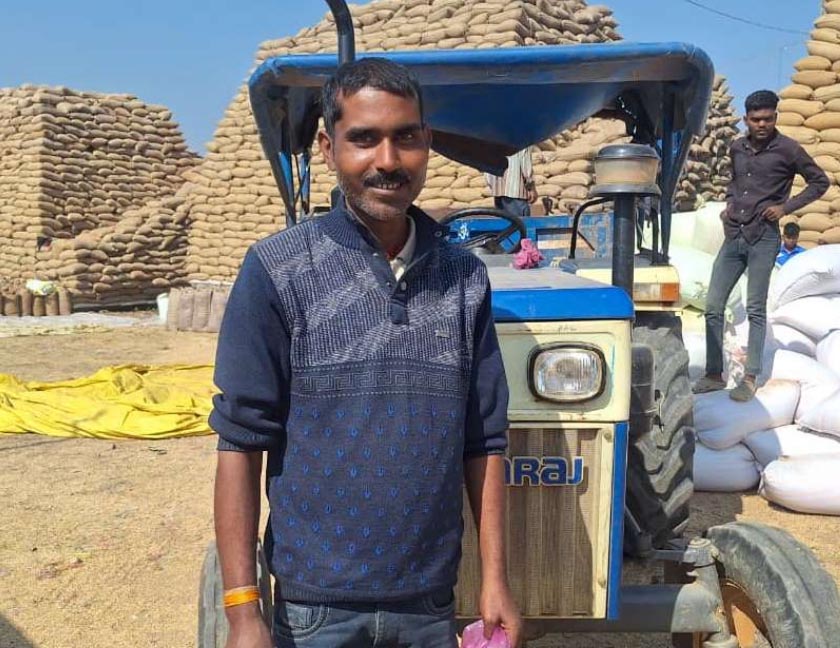 समर्थन मूल्य पर पारदर्शी धान खरीदी से बढ़ा किसानों का भरोसा समर्थन मूल्य पर पारदर्शी धान खरीदी से बढ़ा किसानों का भरोसा