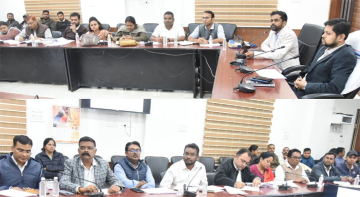 स्वच्छ भारत मिशन (ग्रामीण) की समीक्षा बैठक आयोजित, कलेक्टर श्री सिंह ने घर-घर कचरा संग्रहण और यूजर चार्ज वसूली के दिए निर्देश स्वच्छ भारत मिशन (ग्रामीण) की समीक्षा बैठक आयोजित, कलेक्टर श्री सिंह ने घर-घर कचरा संग्रहण और यूजर चार्ज वसूली के दिए निर्देश