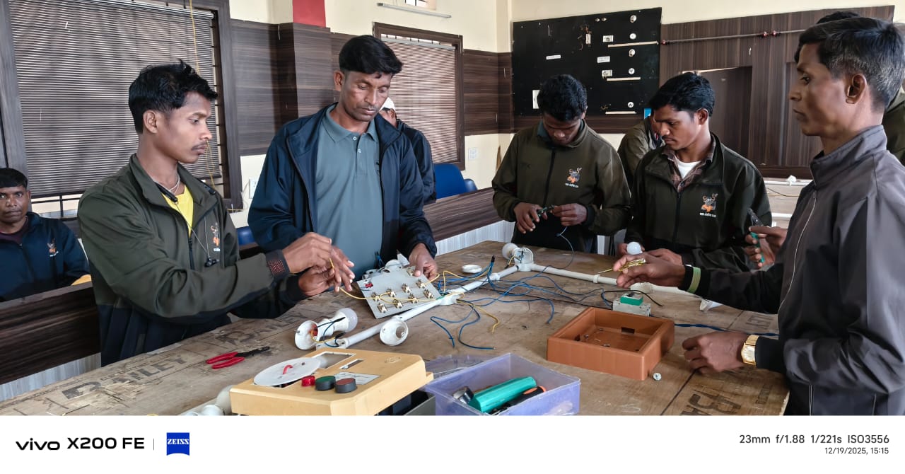 मुख्यधारा की ओर लौटती जिंदगी मुख्यधारा की ओर लौटती जिंदगी