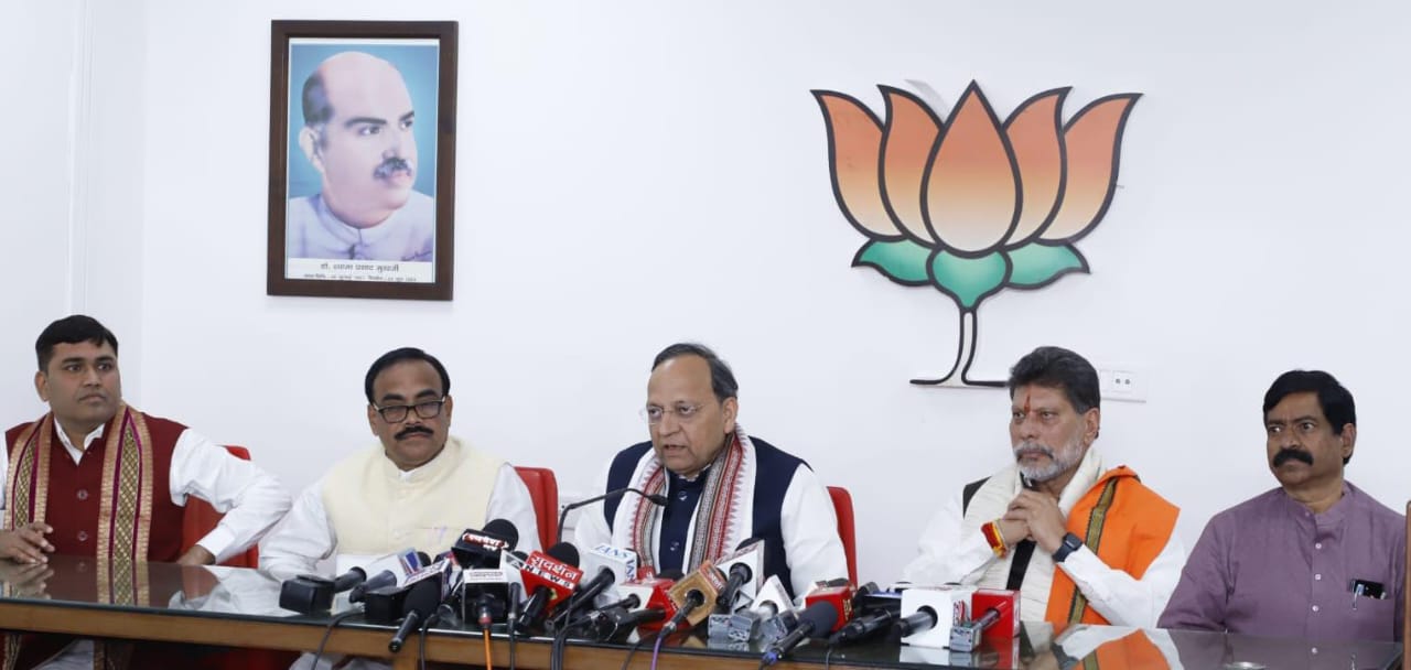 छत्तीसगढ़ प्रदेश में 175 अटल परिसर की स्थापना की गई - राष्ट्रीय महामंत्री अरुण सिंह छत्तीसगढ़ प्रदेश में 175 अटल परिसर की स्थापना की गई - राष्ट्रीय महामंत्री अरुण सिंह