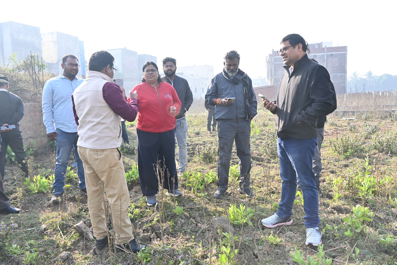 आयुक्त ने किया वार्ड 15 का औचक निरीक्षण आयुक्त ने किया वार्ड 15 का औचक निरीक्षण