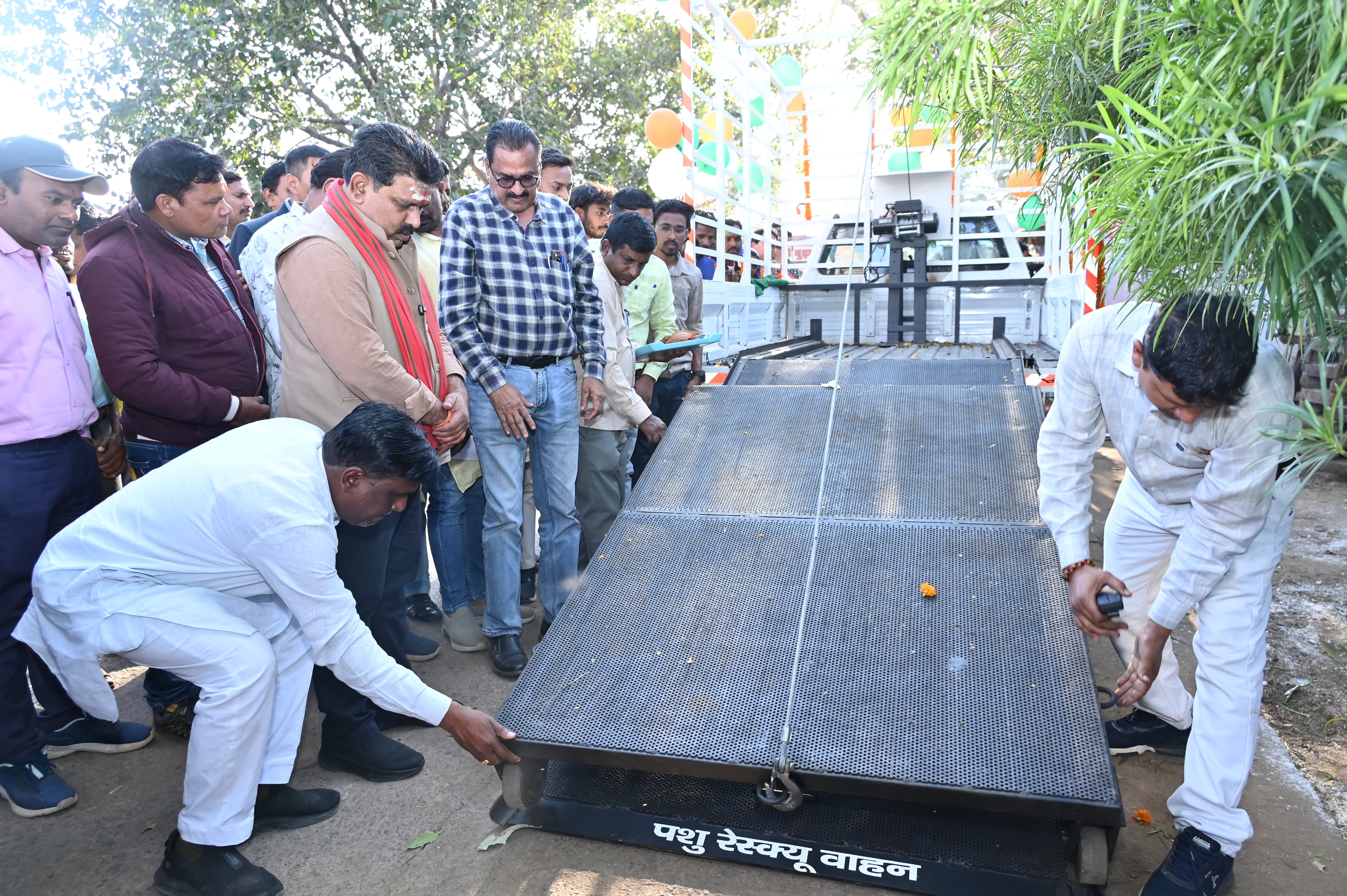 पशु रेस्क्यु वाहन से दुर्घटनाग्रस्त पशुओं को मिलेगी त्वरित चिकित्सा सुविधा - विजय शर्मा पशु रेस्क्यु वाहन से दुर्घटनाग्रस्त पशुओं को मिलेगी त्वरित चिकित्सा सुविधा - विजय शर्मा