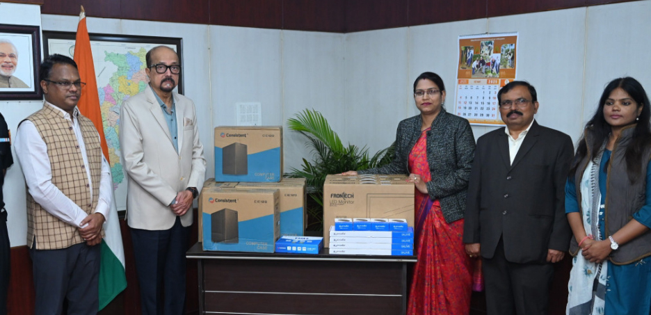 राज्यपाल ने कस्तूरबा गांधी बालिका आवासीय विद्यालय को प्रदान किए पांच कम्प्यूटर राज्यपाल ने कस्तूरबा गांधी बालिका आवासीय विद्यालय को प्रदान किए पांच कम्प्यूटर