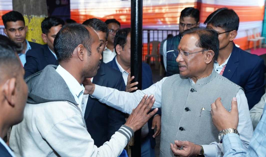 सुशासन के केंद्र में संवेदनशीलता, जनदर्शन में तत्काल सुलझी समस्याएं सुशासन के केंद्र में संवेदनशीलता, जनदर्शन में तत्काल सुलझी समस्याएं