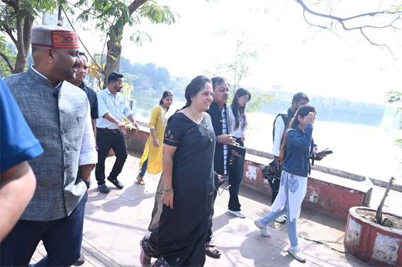 मार्निंग वाक करने वालो का सम्मान, उनसे कोई शुल्क नहीं मार्निंग वाक करने वालो का सम्मान, उनसे कोई शुल्क नहीं