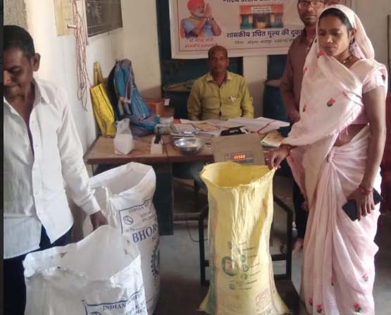 मानपुर विकासखंड सहित जिले की 197 उचित मूल्य दुकानों में भंडारण पूर्ण, हर्षोल्लास से मनाया जा रहा चावल उत्सव मानपुर विकासखंड सहित जिले की 197 उचित मूल्य दुकानों में भंडारण पूर्ण, हर्षोल्लास से मनाया जा रहा चावल उत्सव