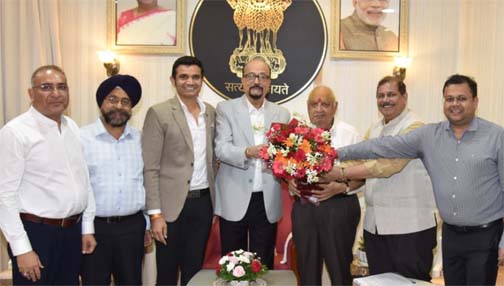 राज्यपाल श्री डेका से निजी विश्वविद्यालयों के पदाधिकारियों ने की भेंट राज्यपाल श्री डेका से निजी विश्वविद्यालयों के पदाधिकारियों ने की भेंट