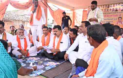 उप मुख्यमंत्री विजय शर्मा ने सहसपुर लोहारा के ग्रामीण अंचलों का किया दौरा उप मुख्यमंत्री विजय शर्मा ने सहसपुर लोहारा के ग्रामीण अंचलों का किया दौरा