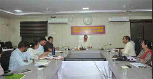 बस्तर मुन्ने अभियान के सर्वे कार्य को पूर्ण कर पात्र हितग्राहियों को करें लाभान्वित - अपर कलेक्टर बस्तर मुन्ने अभियान के सर्वे कार्य को पूर्ण कर पात्र हितग्राहियों को करें लाभान्वित - अपर कलेक्टर