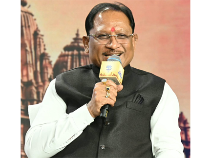 नक्सलवाद के अंधेरे से निकलकर विकास की नई इबारत लिख रहा छत्तीसगढ़ : मुख्यमंत्री नक्सलवाद के अंधेरे से निकलकर विकास की नई इबारत लिख रहा छत्तीसगढ़ : मुख्यमंत्री