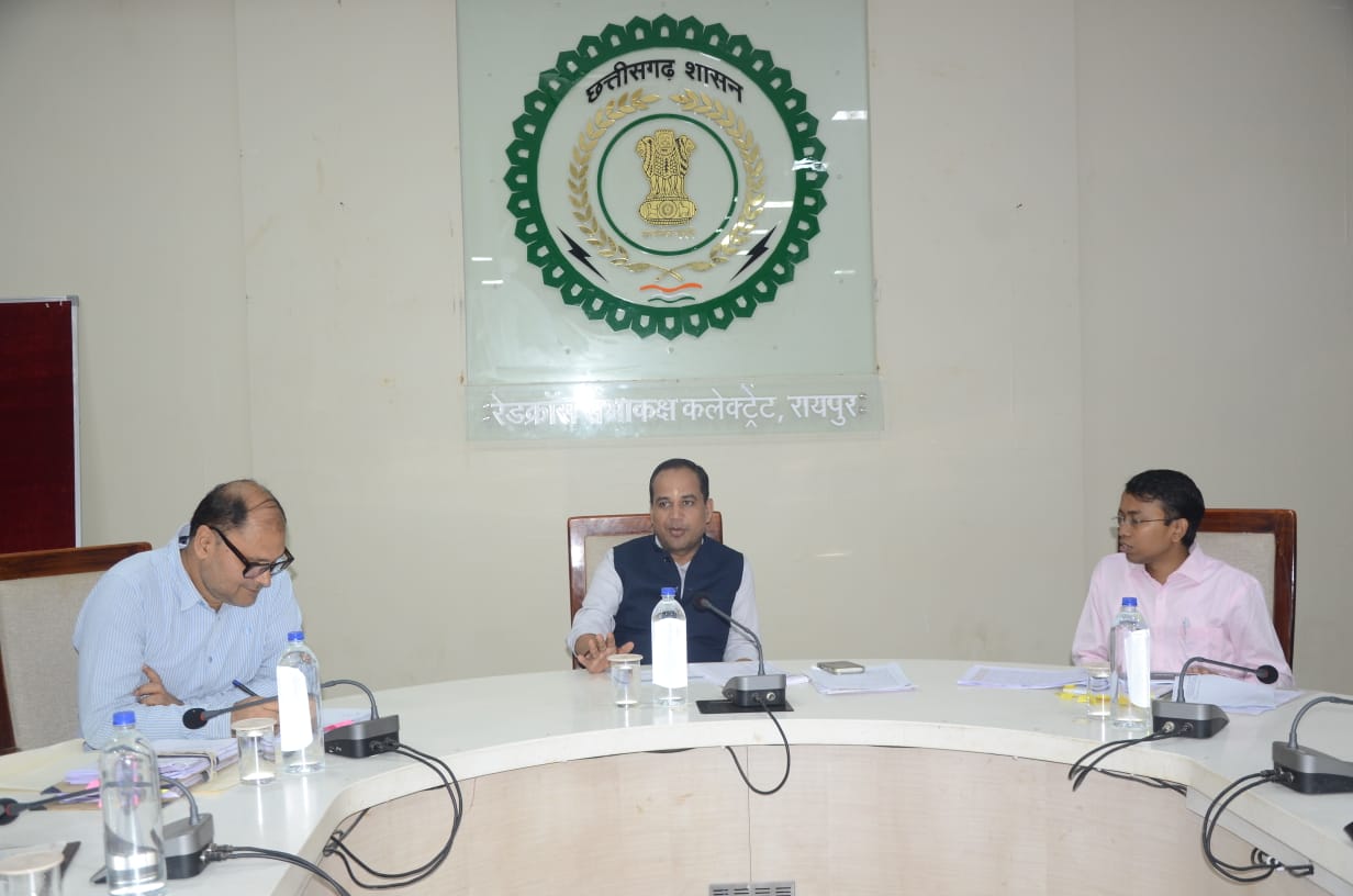 जन-कल्याणकारी योजनाओं के त्वरित क्रियान्वयन हेतु कलेक्टर ने दिए निर्देश जन-कल्याणकारी योजनाओं के त्वरित क्रियान्वयन हेतु कलेक्टर ने दिए निर्देश