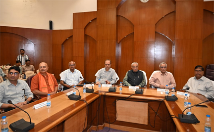 भारतीय परंपरा और आधुनिक चिकित्सा विज्ञान के समन्वय से समझाया मानव ऊर्जा एवं आभामंडल का विज्ञान भारतीय परंपरा और आधुनिक चिकित्सा विज्ञान के समन्वय से समझाया मानव ऊर्जा एवं आभामंडल का विज्ञान