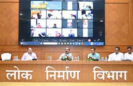 बारिश में खराब सड़कों पर उप मुख्यमंत्री अरुण साव ने जताई नाराजगी, 15 अक्टूबर तक सुधारने के दिए निर्देश बारिश में खराब सड़कों पर उप मुख्यमंत्री अरुण साव ने जताई नाराजगी, 15 अक्टूबर तक सुधारने के दिए निर्देश