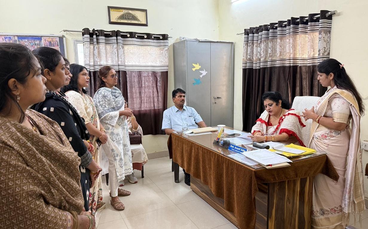 सखी वन स्टॉप सेंटर की व्यवस्थाओं का जायजा लेने पहुंचीं महिला आयोग अध्यक्ष डॉ. ममता साहू सखी वन स्टॉप सेंटर की व्यवस्थाओं का जायजा लेने पहुंचीं महिला आयोग अध्यक्ष डॉ. ममता साहू