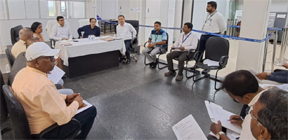 बिलासा देवी केवट एयरपोर्ट पर एरोड्रम कमिटी एवं पर्यावरण प्रबंधन समिति की बैठक आयोजित बिलासा देवी केवट एयरपोर्ट पर एरोड्रम कमिटी एवं पर्यावरण प्रबंधन समिति की बैठक आयोजित