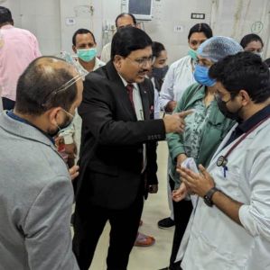  सिम्स के डीन लगातार कर रहे अस्पताल का निरीक्षण