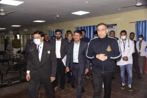 केन्द्रीय संयुक्त सचिव डॉ मनश्वी कुमार ने जिला अस्पताल और अर्बन पीएचसी का किया निरीक्षण केन्द्रीय संयुक्त सचिव डॉ मनश्वी कुमार ने जिला अस्पताल और अर्बन पीएचसी का किया निरीक्षण