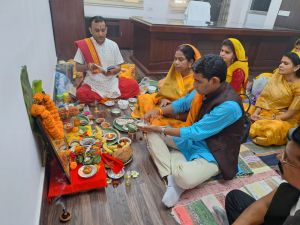 राजस्व एवं आपदा प्रबंधन मंत्री टंकराम वर्मा ने शंकर नगर स्थित बँगला में कार्यालय किया प्रारंभ राजस्व एवं आपदा प्रबंधन मंत्री टंकराम वर्मा ने शंकर नगर स्थित बँगला में कार्यालय किया प्रारंभ