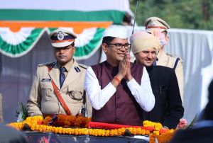  75 वें गणतंत्र दिवस पर वित्त मंत्री ओ पी चौधरी ने रायगढ़ में फहराया तिरंगा