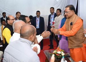 *प्रदेश के पहले आदिवासी मुख्यमंत्री से मिलने पहुंचे आदिवासी समाज के लोगों में दिखा उत्साह* *प्रदेश के पहले आदिवासी मुख्यमंत्री से मिलने पहुंचे आदिवासी समाज के लोगों में दिखा उत्साह*