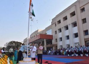 एम्स में देशभक्तिपूर्ण वातावरण में गणतंत्र दिवस मनाया गया एम्स में देशभक्तिपूर्ण वातावरण में गणतंत्र दिवस मनाया गया
