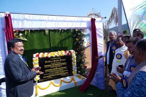 शिक्षा मंत्री बृजमोहन अग्रवाल एवं कृषि मंत्री रामविचार नेताम ने अंबिकापुर में निजी स्कूल का किया शुभारंभ शिक्षा मंत्री बृजमोहन अग्रवाल एवं कृषि मंत्री रामविचार नेताम ने अंबिकापुर में निजी स्कूल का किया शुभारंभ