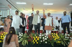 उपमुख्यमंत्री अरुण साव, मंत्री बृजमोहन अग्रवाल की उपस्थिति में स्वामी विवेकानंद सरोवर-बूढ़ातालाब पथ का लोकार्पण उपमुख्यमंत्री अरुण साव, मंत्री बृजमोहन अग्रवाल की उपस्थिति में स्वामी विवेकानंद सरोवर-बूढ़ातालाब पथ का लोकार्पण