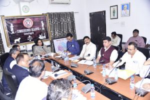 मेडिकल काॅलेजों सहित स्वास्थ्य विभाग के काम-काज की समीक्षा मेडिकल काॅलेजों सहित स्वास्थ्य विभाग के काम-काज की समीक्षा