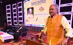 विद्यार्थी कॅरिअर बनाने समर्पित होकर करें अध्ययन: उच्च शिक्षा मंत्री श्री अग्रवाल विद्यार्थी कॅरिअर बनाने समर्पित होकर करें अध्ययन: उच्च शिक्षा मंत्री श्री अग्रवाल