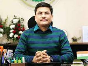 नगर निगम और स्मार्ट सिटी के काम-काज की समीक्षा