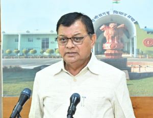  वाणिज्य एवं उद्योग तथा श्रम विभाग की अनुदान मांगें पारित