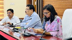  कलेक्टर ने नशा मुक्त भारत अभियान अंतर्गत हो रही गतिविधियों की समीक्षा की