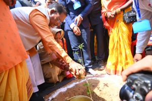 मुख्यमंत्री ने किया गिरी गोवर्धन पर्वत-तामामुंडा में सांस्कृतिक मंडप का शुभारंभ मुख्यमंत्री ने किया गिरी गोवर्धन पर्वत-तामामुंडा में सांस्कृतिक मंडप का शुभारंभ