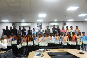 अग्निवीर हेतु चयनित जिले के 37 युवाओं को कलेक्टर और एसपी द्वारा किया गया सम्मानित अग्निवीर हेतु चयनित जिले के 37 युवाओं को कलेक्टर और एसपी द्वारा किया गया सम्मानित