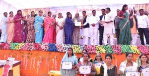 महिला सशक्तिकरण हमारी सरकार की सर्वाेच्च प्राथमिकता - खेल मंत्री श्री वर्मा महिला सशक्तिकरण हमारी सरकार की सर्वाेच्च प्राथमिकता - खेल मंत्री श्री वर्मा